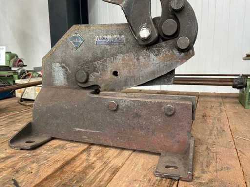 Mubea-Hebelplattenschere