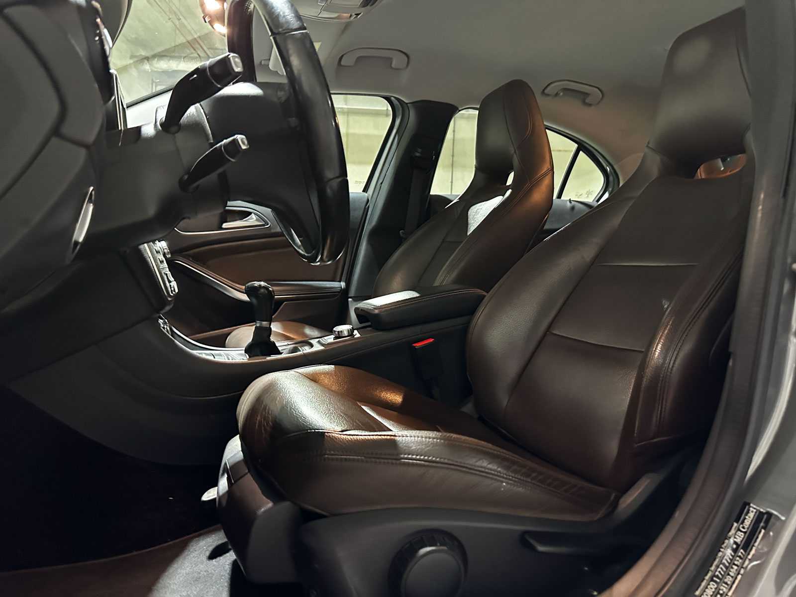 Mercedes-Benz A180 4U3 A-klasse 121pk 2013 (Origineel-NL), 8-SRR-41