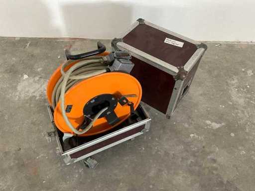 Cavo multicore al tamburo nel case