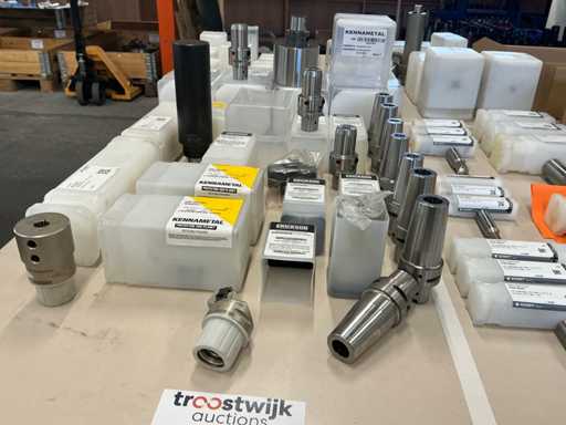 Kennametal and Sandvik Assortment Capto C4/PSC40 Pictures