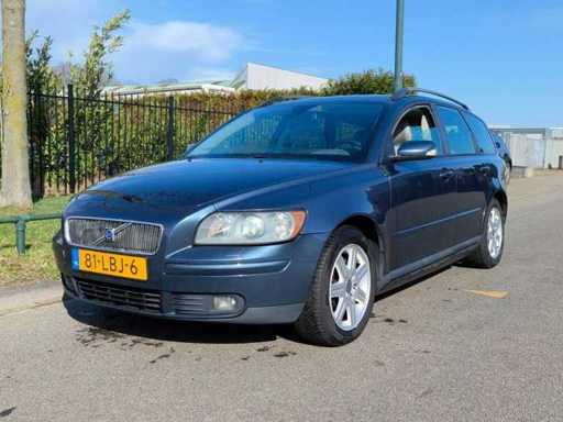 Volvo - 2004 - V50 - 2.4i - 81-LBJ-6