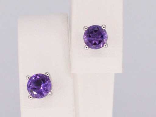 Witgouden oorbellen met amethist