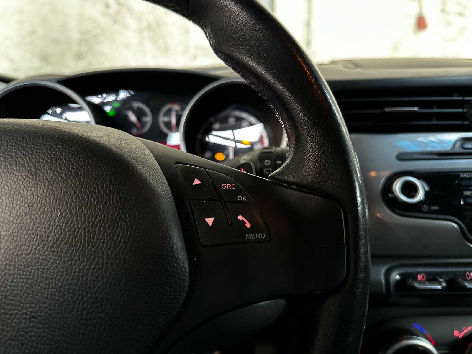 Alfa Romeo Giulietta 1.4 T Distinctive 170pk 2012 (Origineel-NL), 00-XKP-5