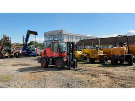 c8e21bfa-7719-436f-a224-d8b061080ed7.mp4