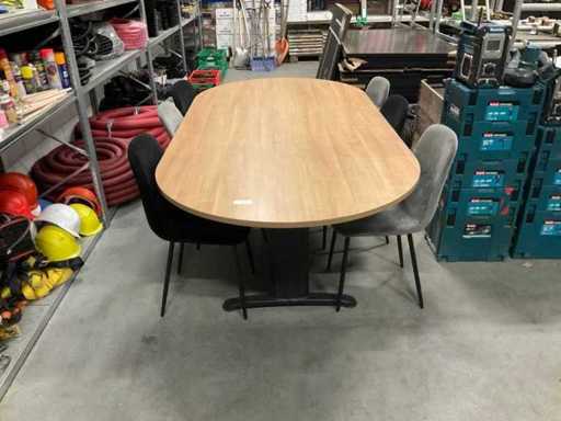 Table de conférence avec 6 chaises