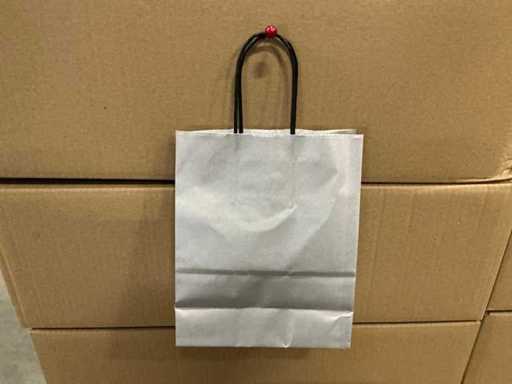 Partia papierowych toreb nośnych 18+8*22cm srebra (6000x)