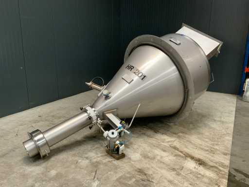 Tramoggia silos in acciaio inox con valvola di chiusura