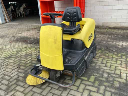 Kärcher KM100/100R Dragor autopropulsat