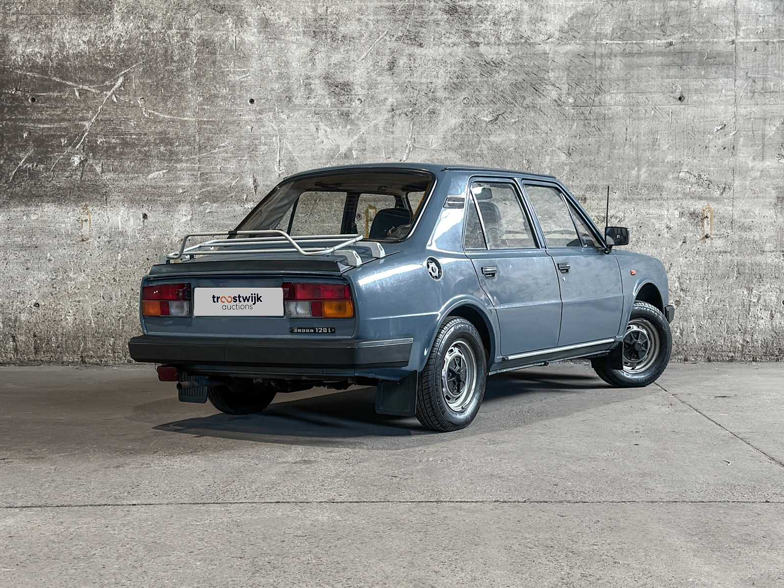 Skoda 120 L 52pk 1988