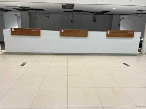 Rezeptions- und Thekenmöbel (2x)