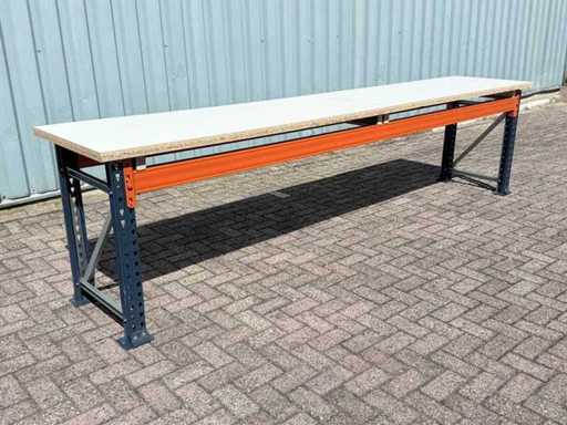 Établi robuste 3600/700. Lame 38mm. Charge de 1000 kg.