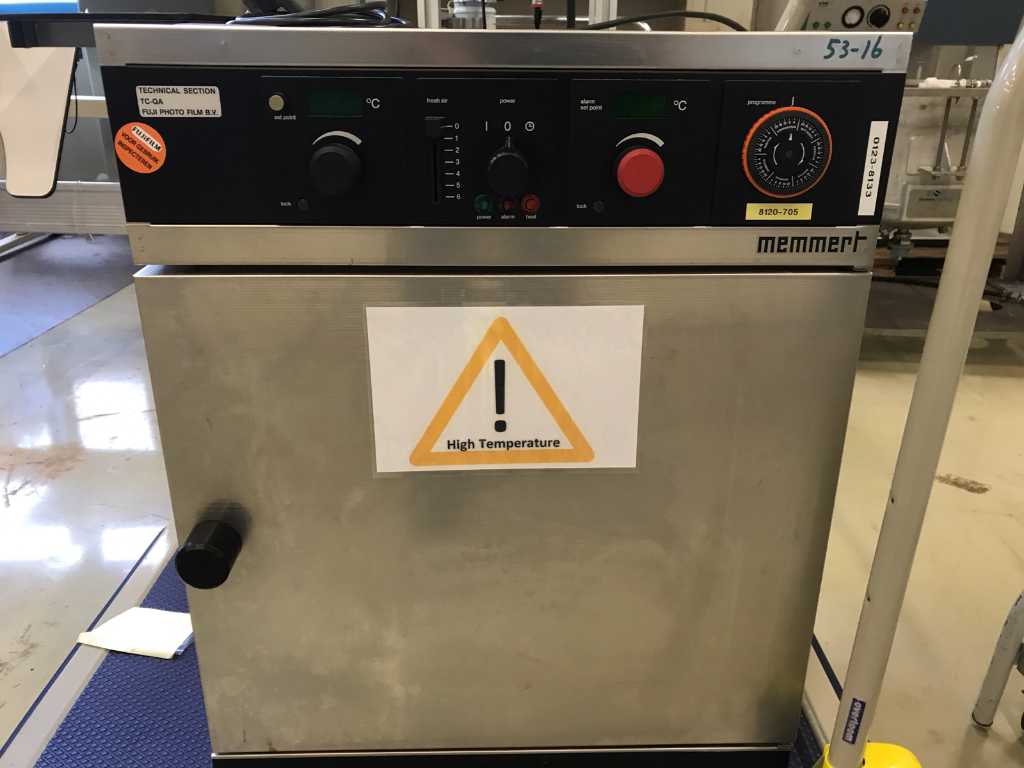 Memmert Ule400 Laboratorium oven | Troostwijk Auctions