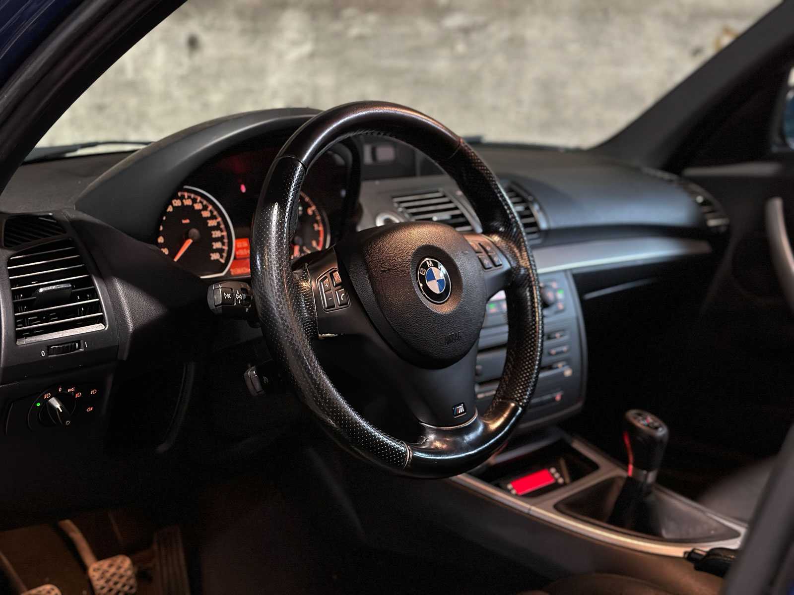 BMW 130i Introduction M-Sport 3.0 6-cilinder in-lijn 265pk 2005 1-serie, 50-TH-RD Youngtimers