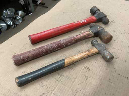 Różne młotki (3x)