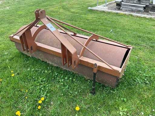 Rolă de presiune cu suspensie în trei puncte