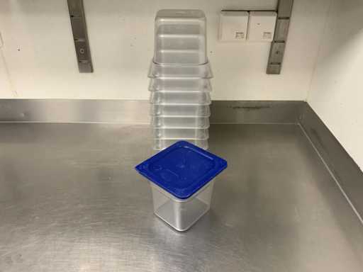 Carlisle - Contenitore gastronorm in plastica con coperchio 1/6-150 (40x)