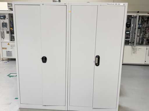   2 armoires d’atelier