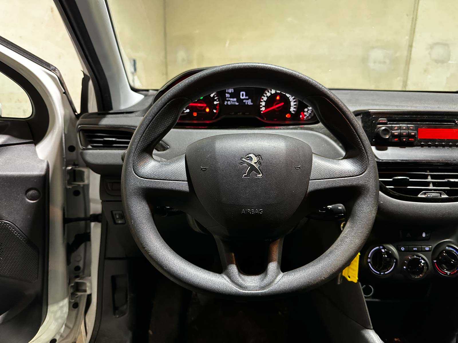 Peugeot 208 1.0 PureTech Access 67pk 2015 (Origineel-NL), GK-426-P