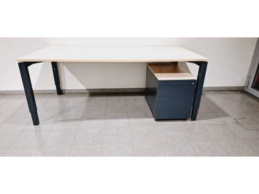 Pami - Bureau met ladenblok