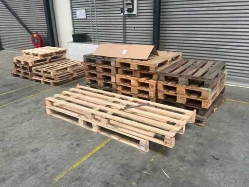Partij pallets en divers