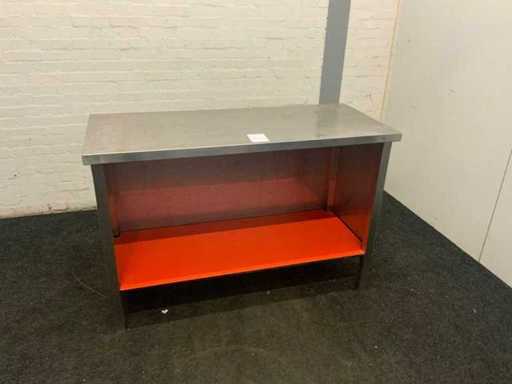 Stół roboczy ze stali nierdzewnej