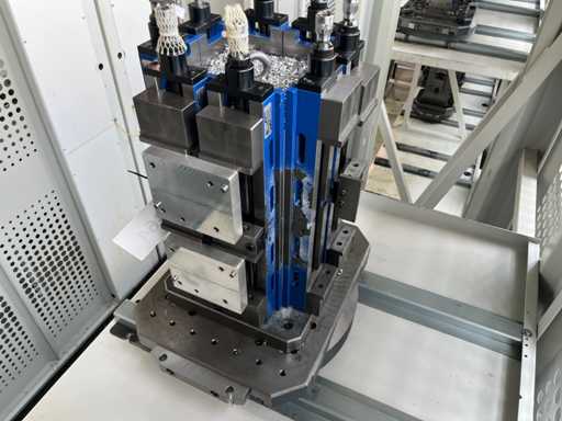 HELLER - Machine Pallet & Tower with 8 CNC Vices