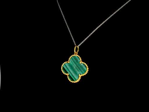 Quadri pendenti di trifoglio d'oro con malachite verde