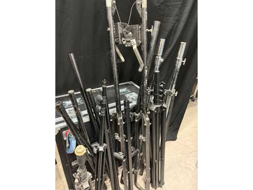 Diverse accessoires / hangers voor projectoren