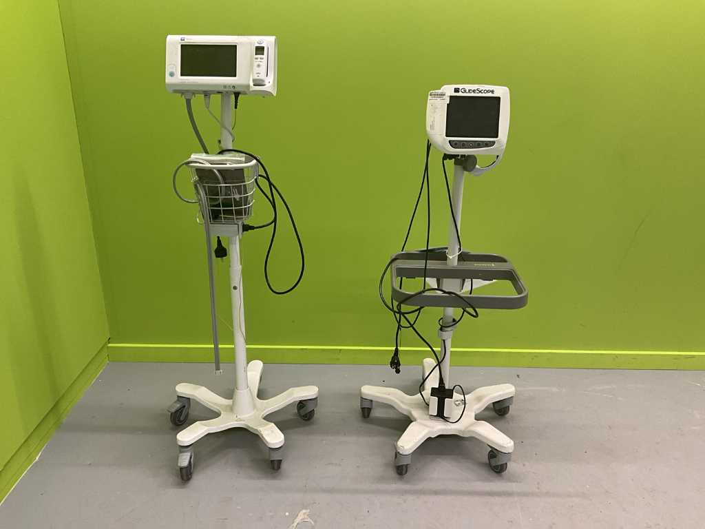 Różne monitory pacjenta (2x)