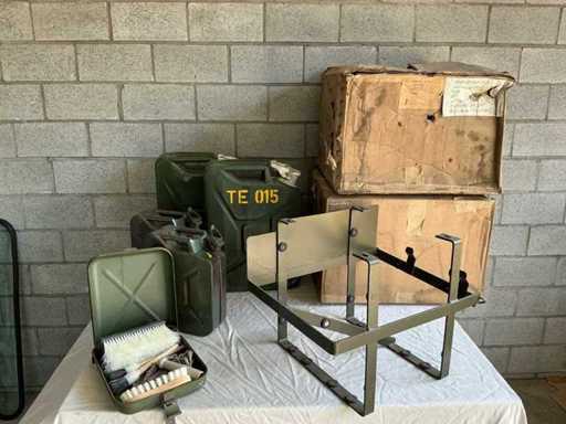 1982 Halterung kraftstoff Jerrycan Overige legeruitrusting