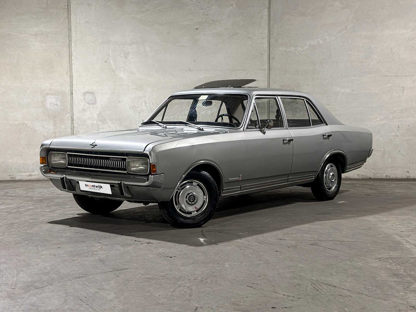 Performance auto's, premium auto's en youngtimers te Tiel