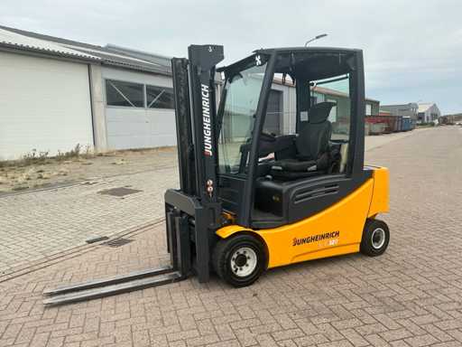 2013 Jungheinrich EFG320 Vorkheftruck