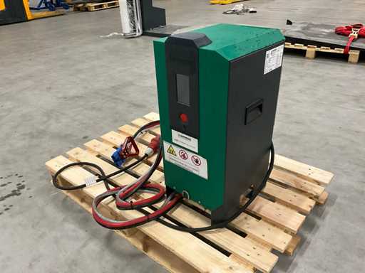 2019 Hoppecke Trak Ladegerät HF Premium Air Batterieladegerät