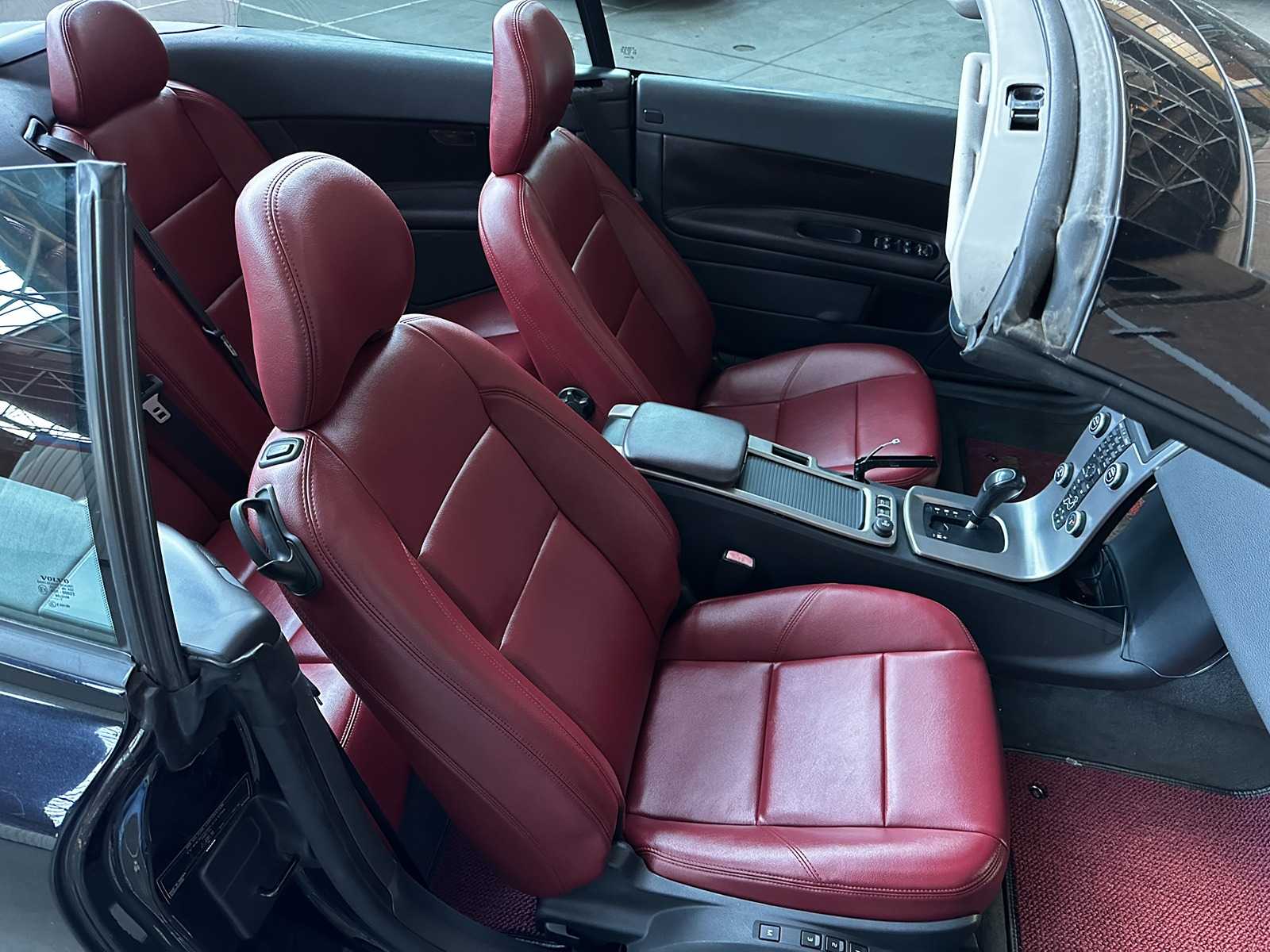 Volvo C70 T5 2.5 L5 220pk 2007 Youngtimer