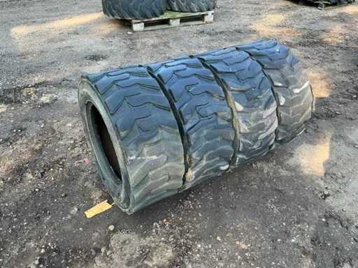 4X BKT Wilde wall 27x10.50 R15 Band, wiel en velg