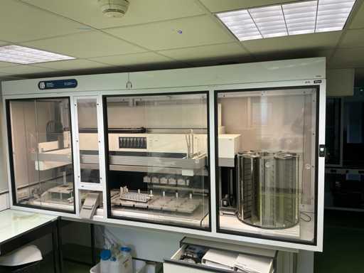 Tecan Genesis Freedom 200 Système de manipulation de liquides pour pièces