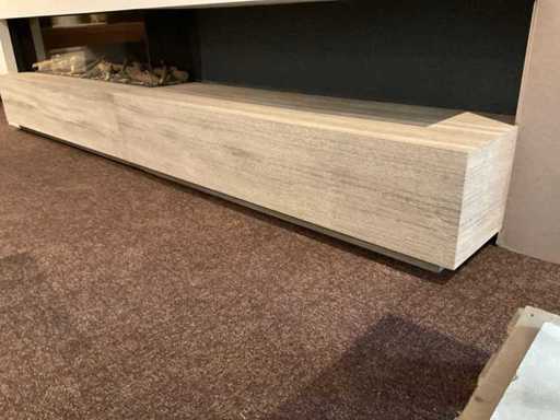 Substructură din piatră naturală pentru șemineu