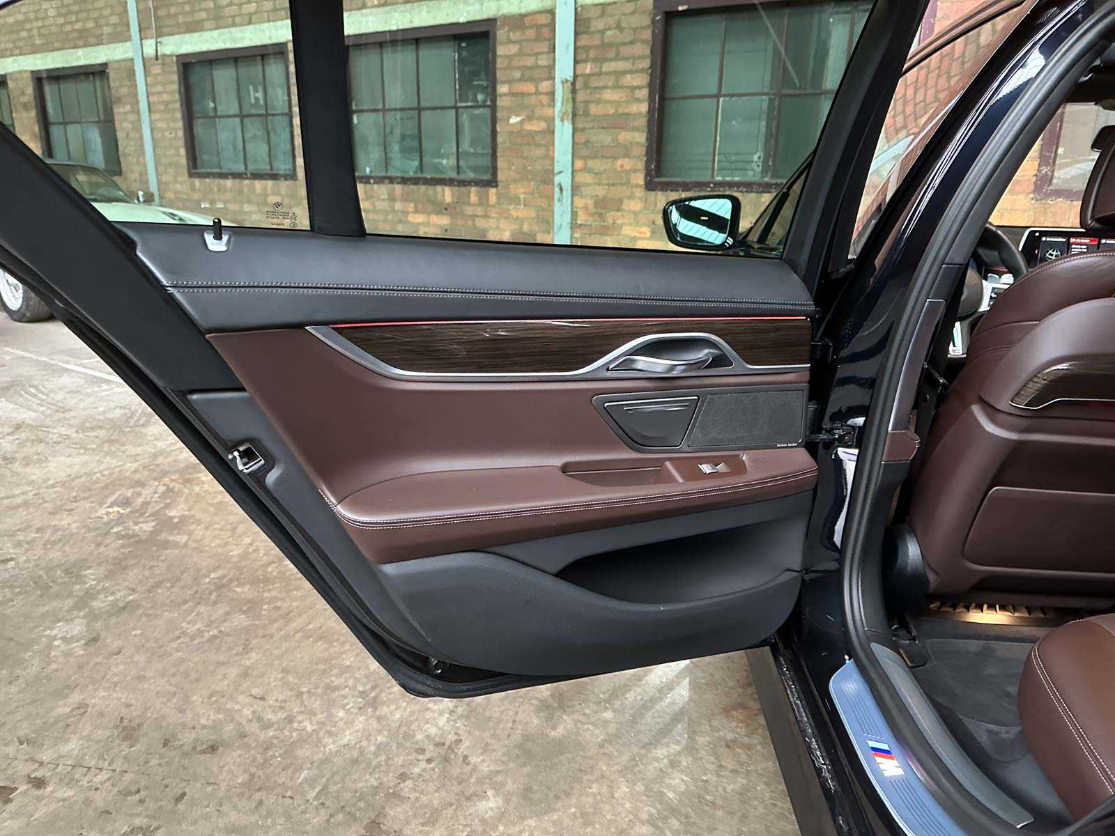 BMW 750d xDrive 400pk 2021 7-serie G11