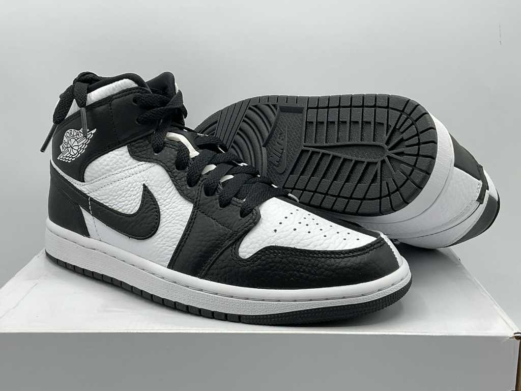 Nike Jordan 1 Mid Split Black White Women Sneakers 41 Troostwijk