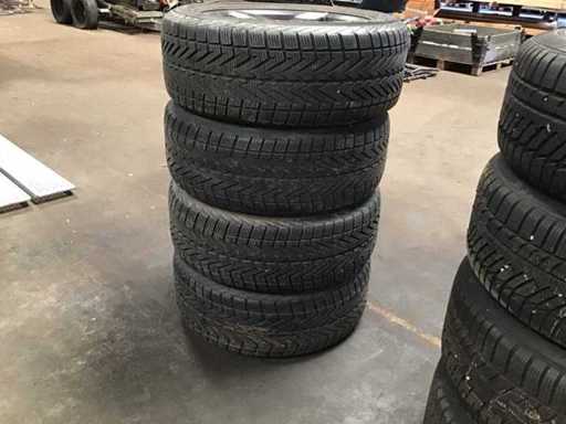 Mercedes-Felgen mit Reifen (4x)