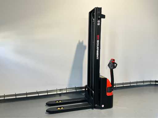 EP - ES15-15ES 4,15 meter - Stapelaar, interne lader
