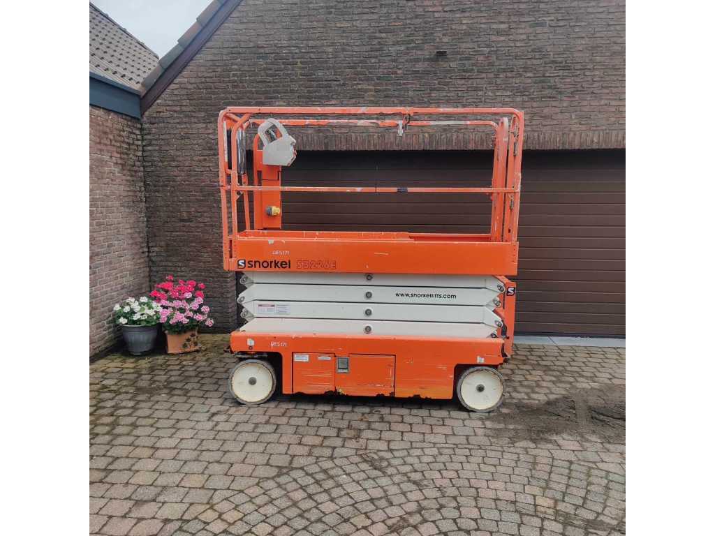 Snorkel S32326E cherry picker