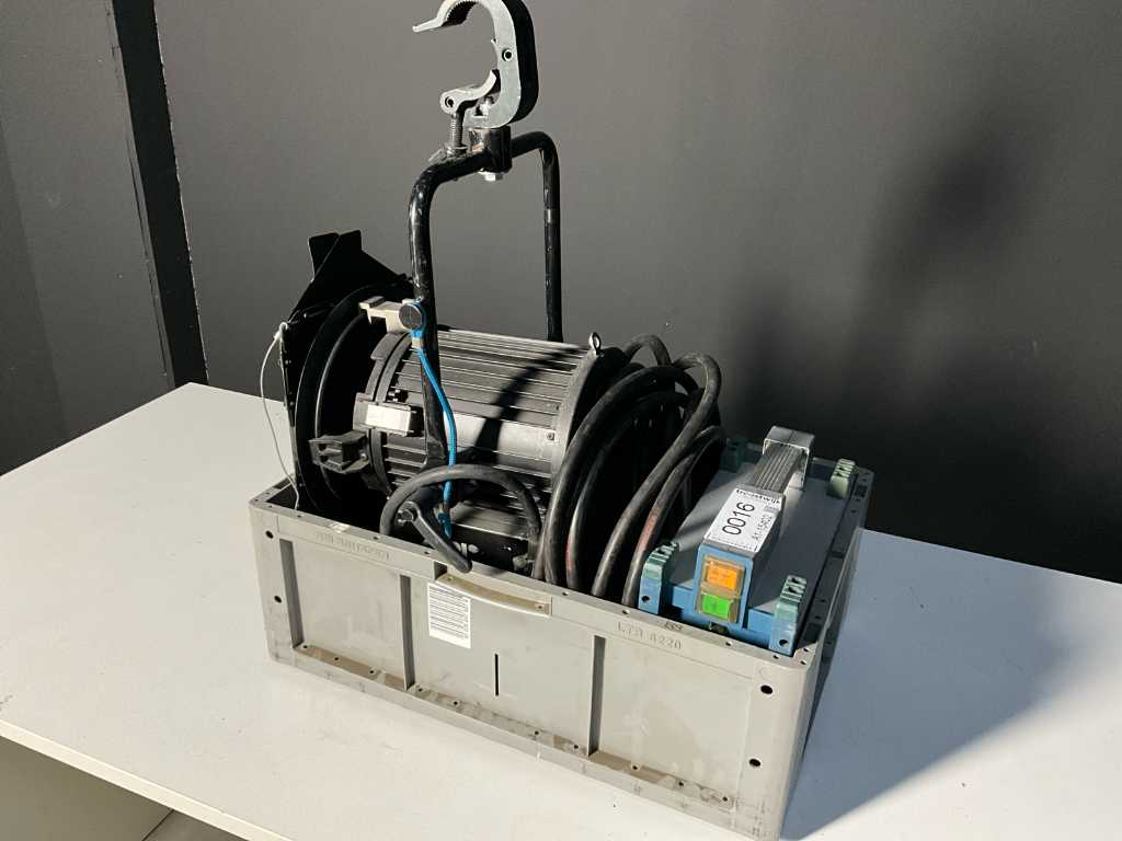 ARRI Daylight ( parte din Combi Lot 266 )