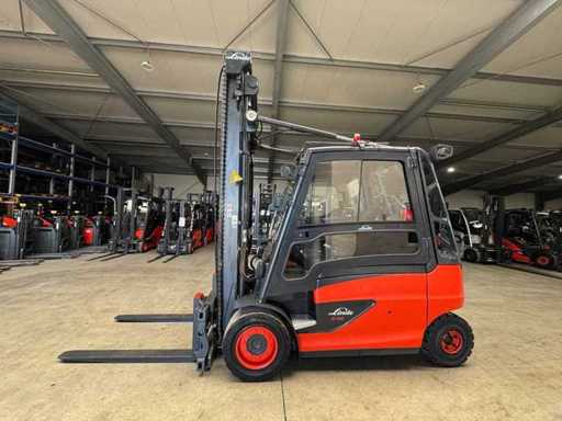 Service 2019 + UVV 04/2027 Linde E45HL 4,500kg 3,+4. Régulateur de fourche à soupapes Élévateur électrique 13,388 heures E50