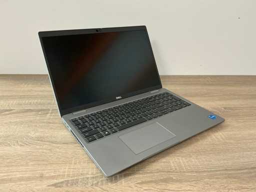Laptop - Dell Inc. - Latitude 5520