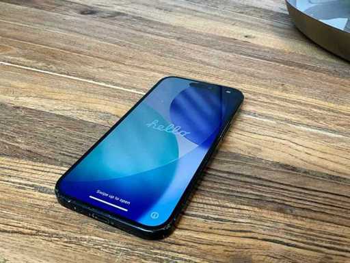 Telefon komórkowy Apple iPhone 13