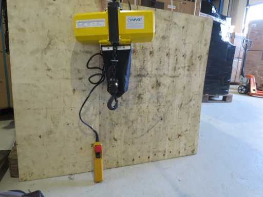 WMT BDH 500 Chain Hoist 
