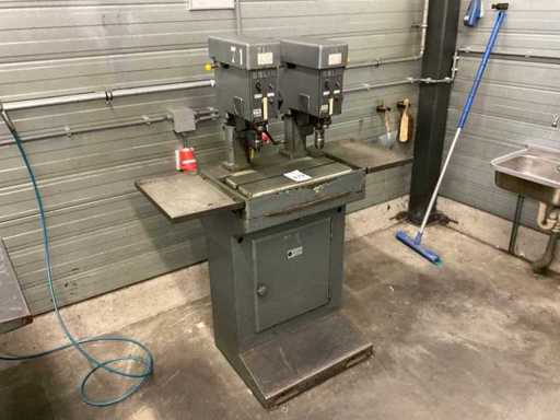 Machine de forage à double colonne solide R10