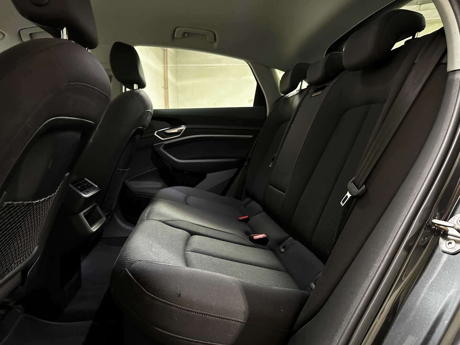 Audi e-tron Sportback 55 quattro edition 95 kWh 408pk 2022 (Origineel-NL + 1e eigenaar), P-835-GD