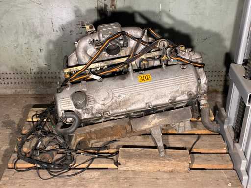 BMW E24 635 CSI Engine